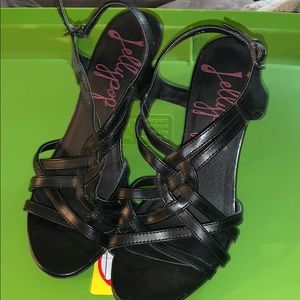 Jellypop woman’s black heels